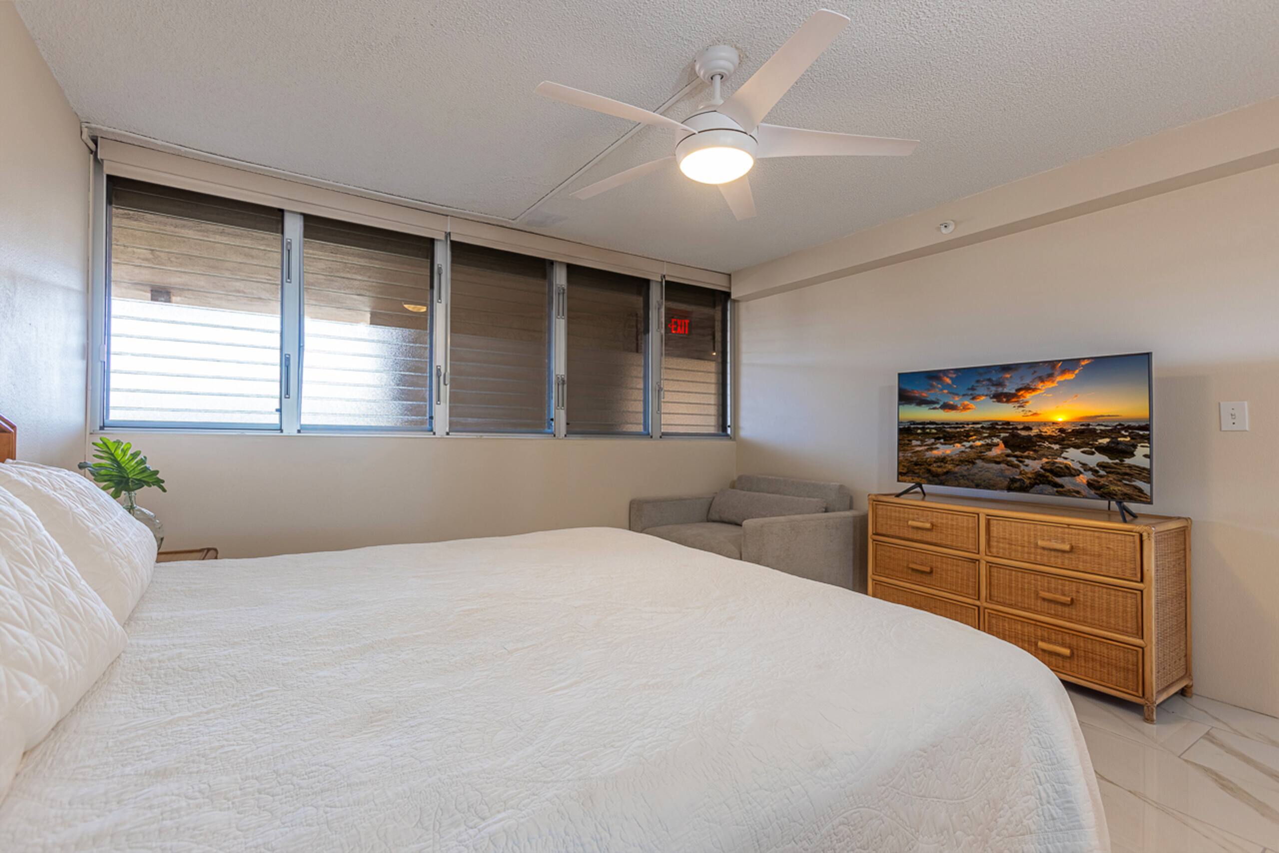 Condo in Lahaina · ★4.18 · 2 bedrooms · 4 beds · 2.5 baths - Image 6