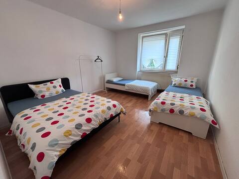 Spacious Central 3Bedroom flat for 8 guests Au0R