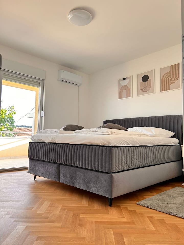 غرفة النوم 1