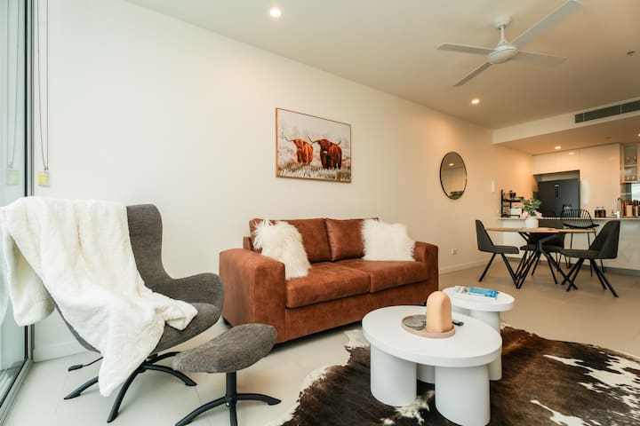 Top-floor Free carpark+gym+pool+Wifi w/view