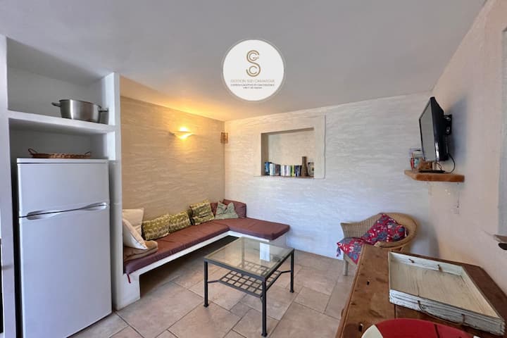 "La Petite Cabane" Saintes Marie - Parking & Cour - Saintes-Maries-de-la-Mer