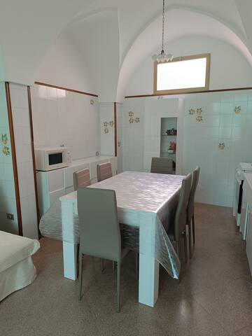 Prestigioso Palazzo Muia con vasca idromassaggio gallery image 2