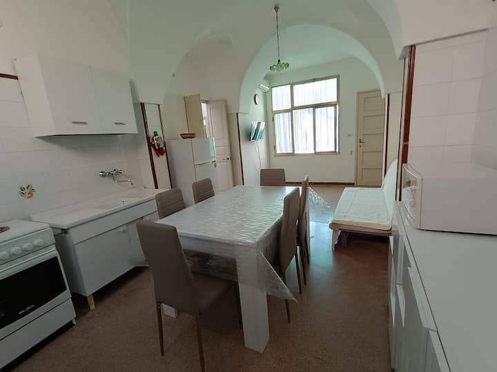 Prestigioso Palazzo Muia Con Vasca Idromassaggio - Parabita