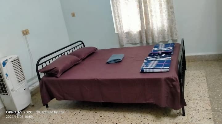 Bedroom 3 image 1