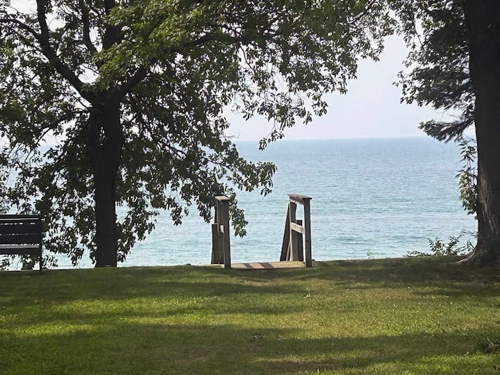 Eaton Park House - South Haven, MI