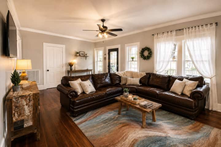 Spring Stone House Escape-sleeps 9 - Mena, AR