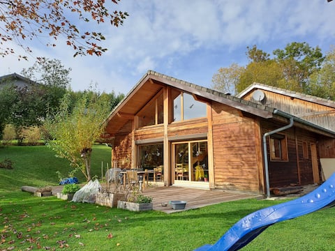 Bedrooms in chalet between lake and mountain