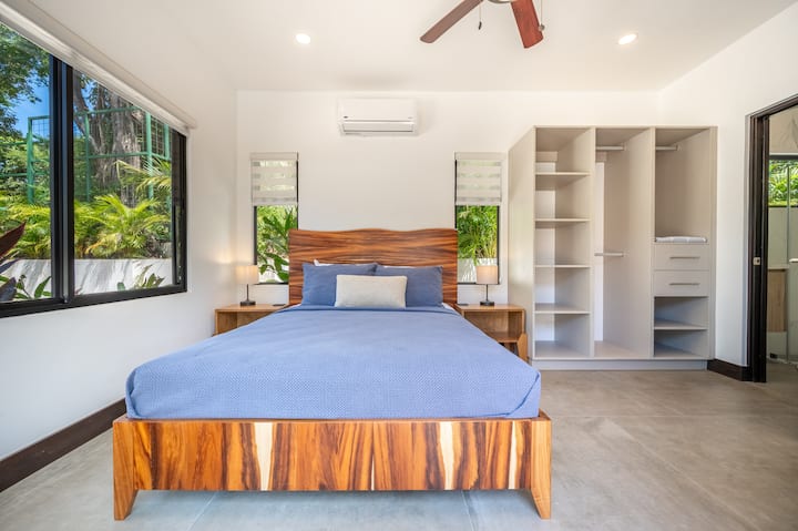 საძინებელი 4