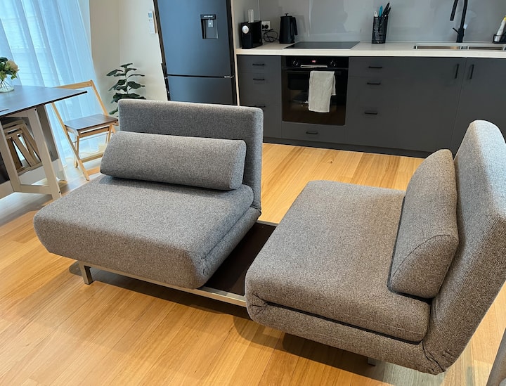 Ახალი მრავალფუნქციური გასაშლელი დივანი