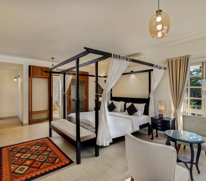 Bedroom 1 image 2