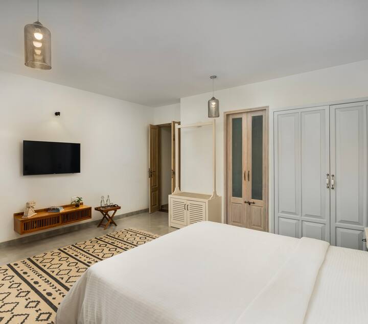 Bedroom 2 image 2