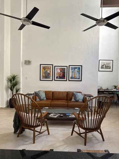 Popular Airbnb listing: Recently Updated Duplex with Old World Charm in San Juan