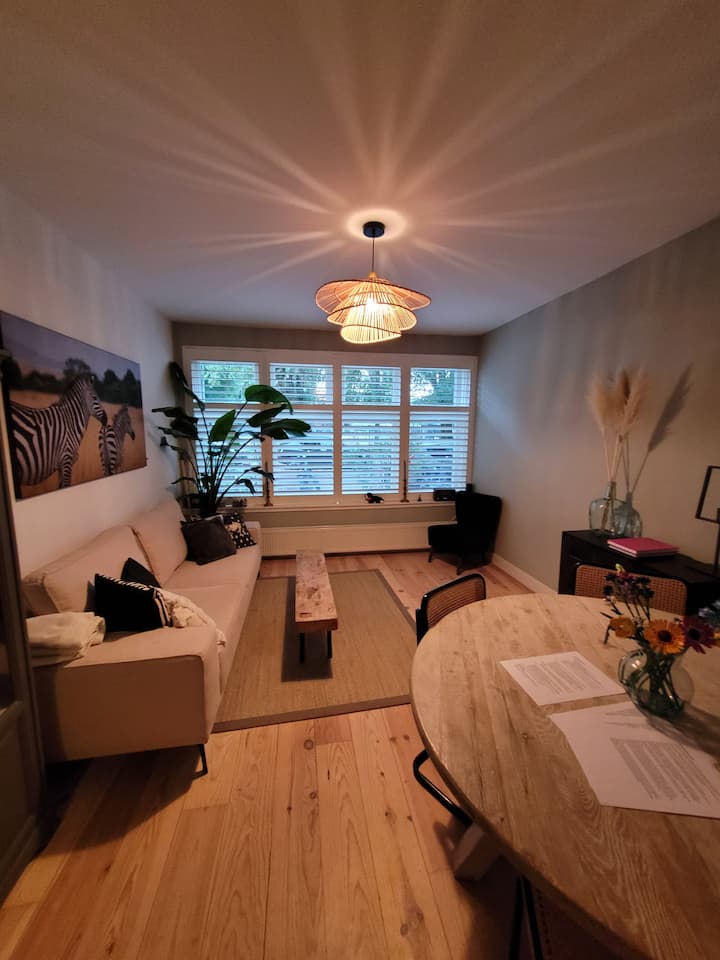 Ground-level Apartment With Garden - Diemen