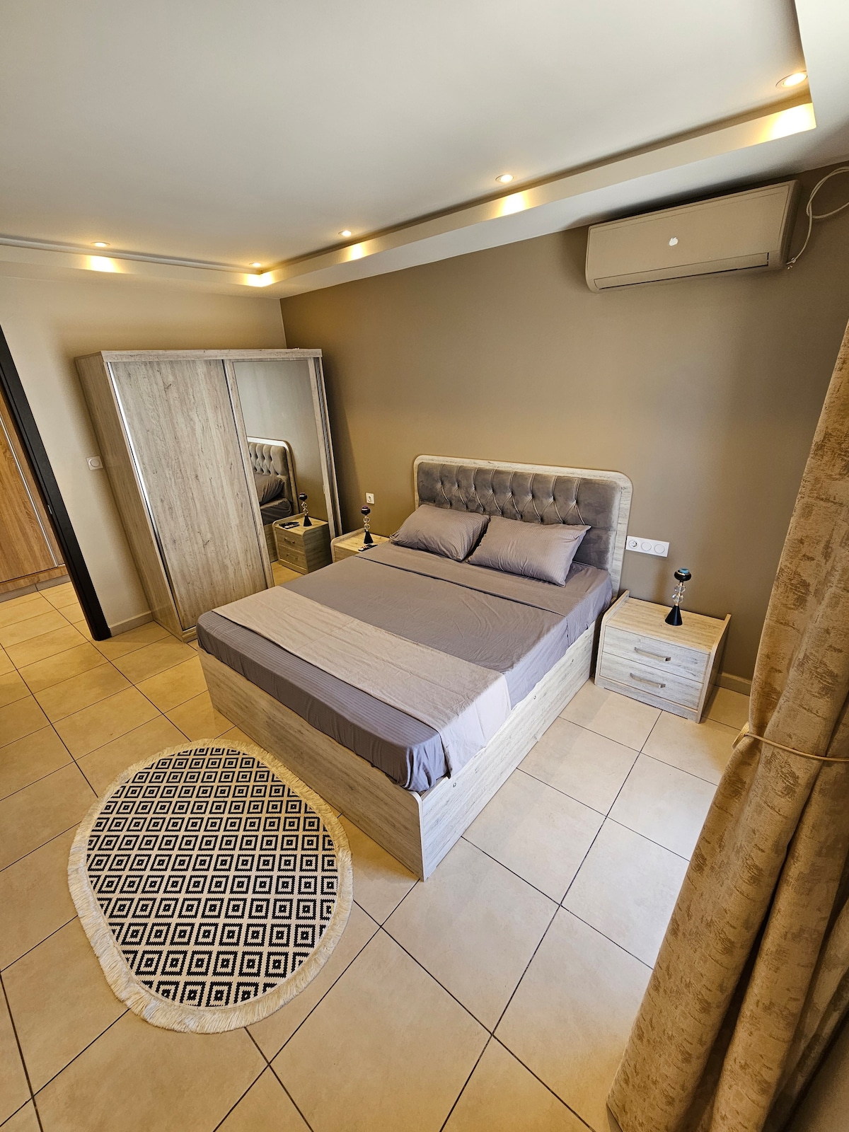 საძინებელი 1