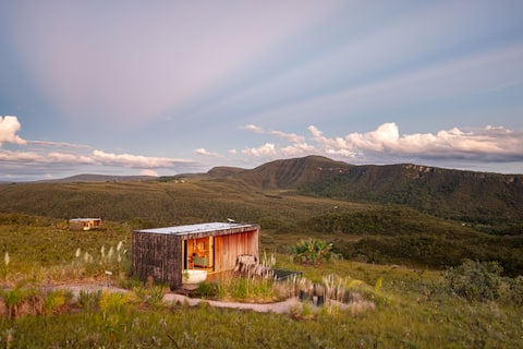 Successful Airbnb property: Romantic Cabin in Chapada-Hidro with Infinity View in Goiás