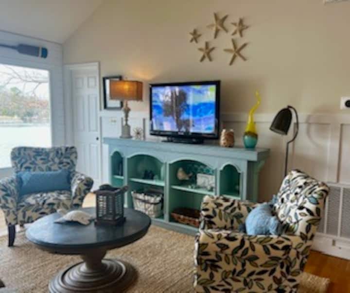 The Winedown!  Waterfront On The Little Wicomico - Reedville, VA