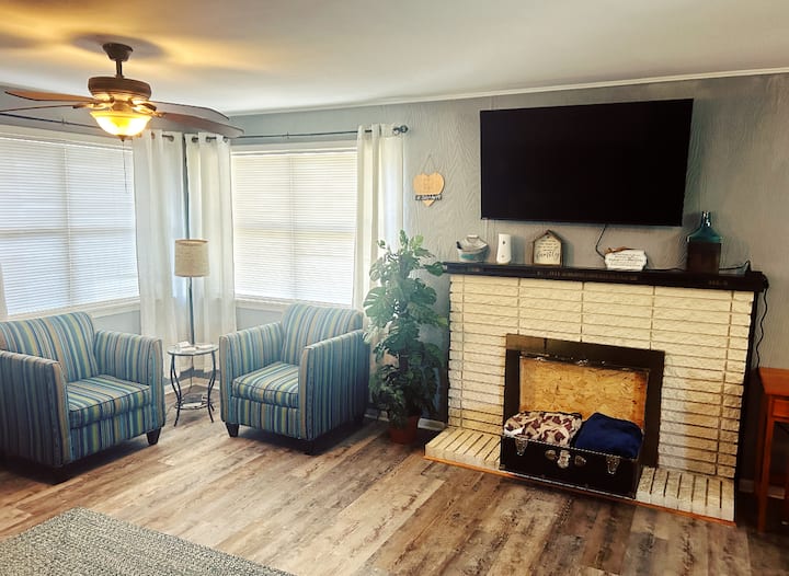 Louisiana Roots 3br/1-bath Home - West Monroe, LA