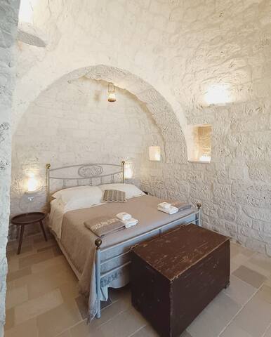 Trulli Fortunato – Private, heated swimming pool gallery image 5