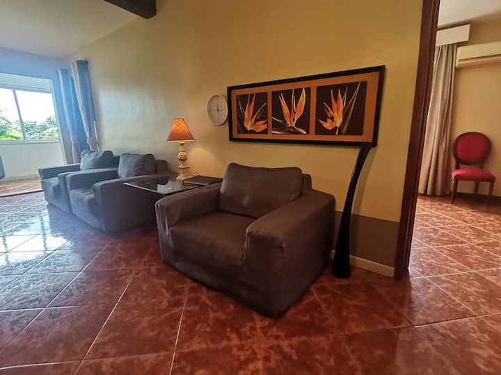 2 Chambres Jacuzzi+terrasse - Port Louis