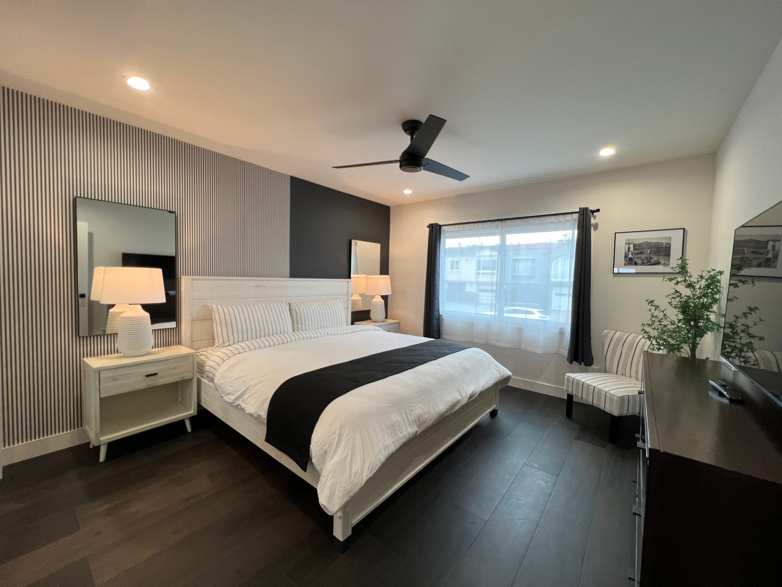 Home in San Francisco · ★4.98 · 3 bedrooms · 4 beds · 2 baths - Image 17