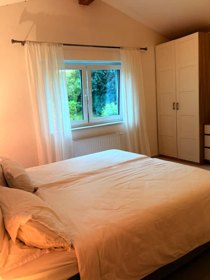 غرفة النوم 2