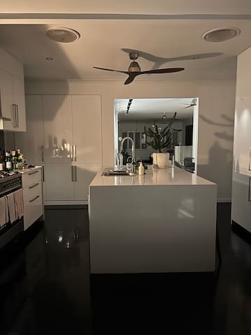 Stylish and private resort-style living gallery image 3