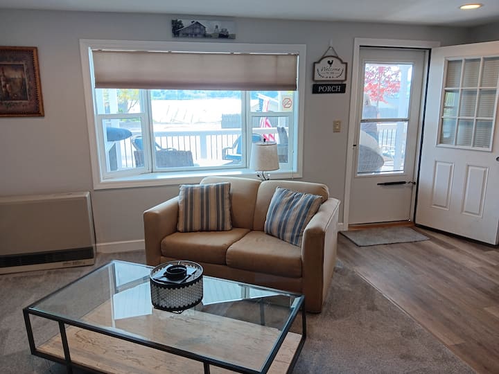 Lake Winnipesaukee Views With Incredible Sunsets! - Laconia, NH