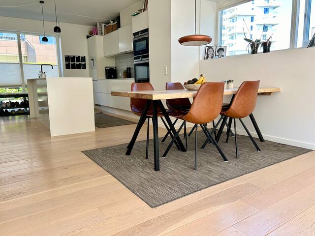 Byhus med top beliggenhed gallery image 3