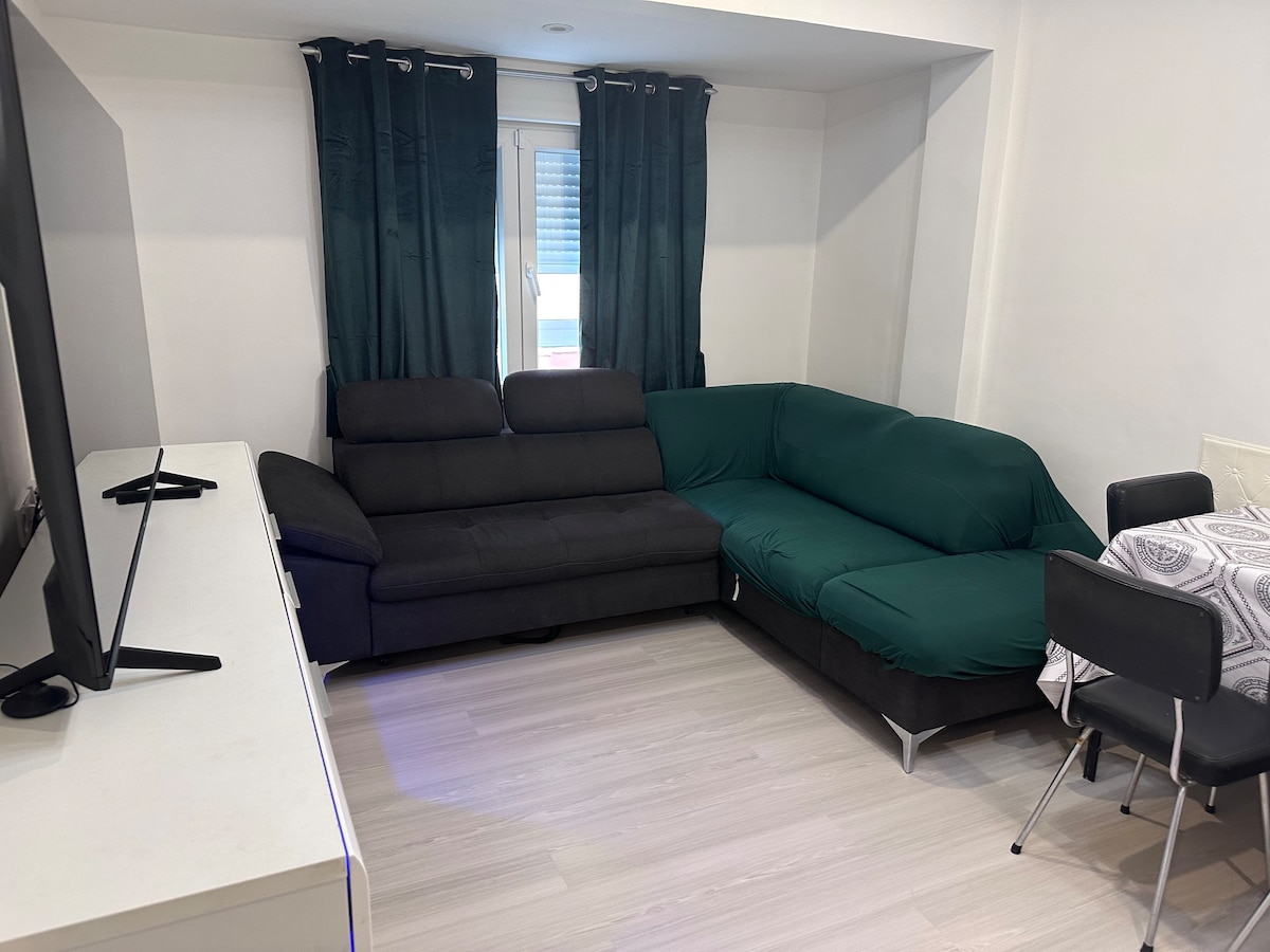 Popular Airbnb listing: Great apartment, Lorena, 175 m to the beach, Wi-Fi in Sagunt / Sagunto