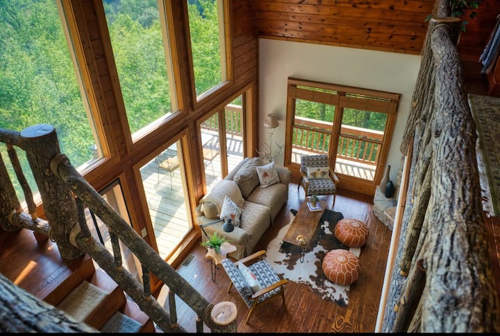 Lake Chatuge Chateau - Hiawassee, GA