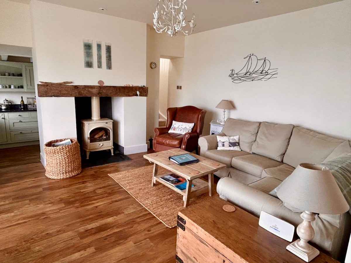 Top performing Airbnb: The Old Sail Loft in Lanteglos