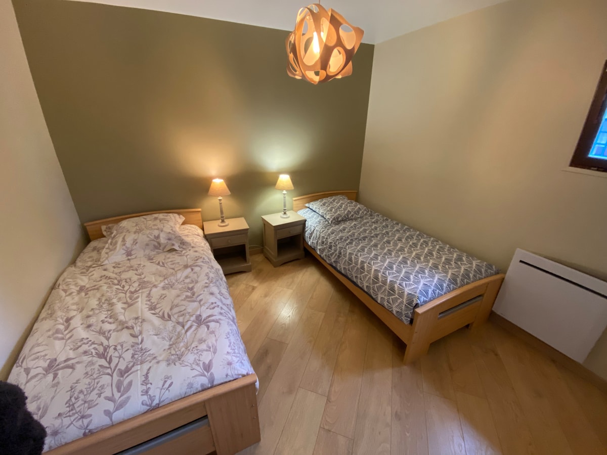 2 lits simples 90*190 