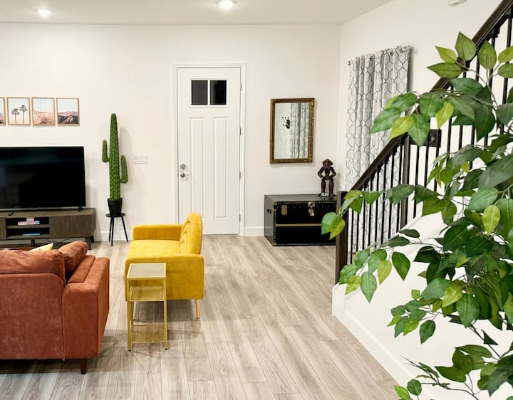 The Hub | Four Bedroom House | Close To Downtown - 샌포드