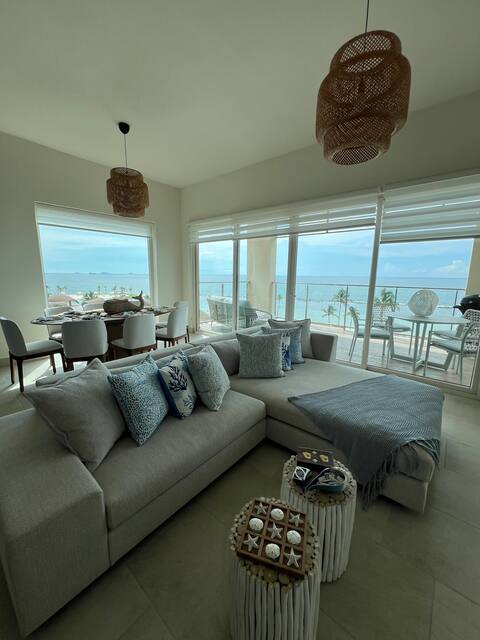 Playa Escondida. Apartment with ocean views.