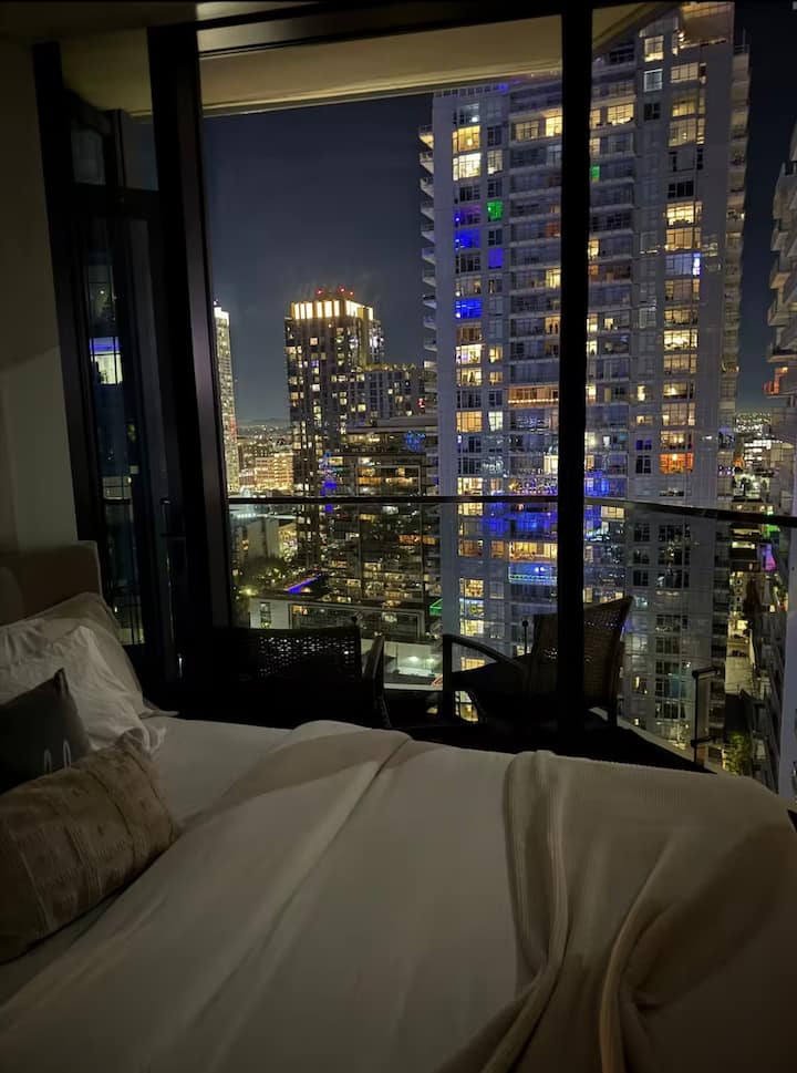 Luxury Living Dtla, Steps To Crypto Arena - Burbank, CA