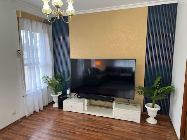 Your Second Home Entire House In Deer Park.