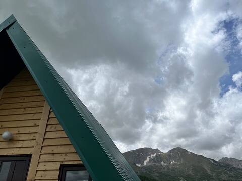 Mountain peaceful cottage 3