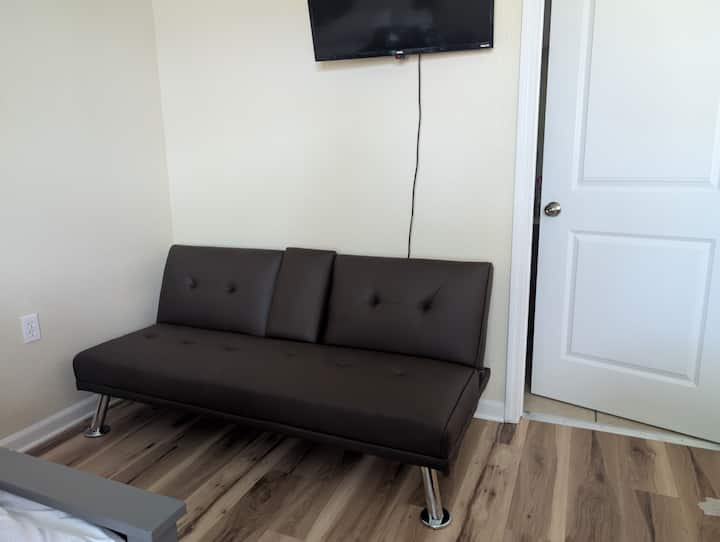 [3br/3ba] Tv All Rooms, Fsu, Airport & I-10 (631) - Tallahassee, FL