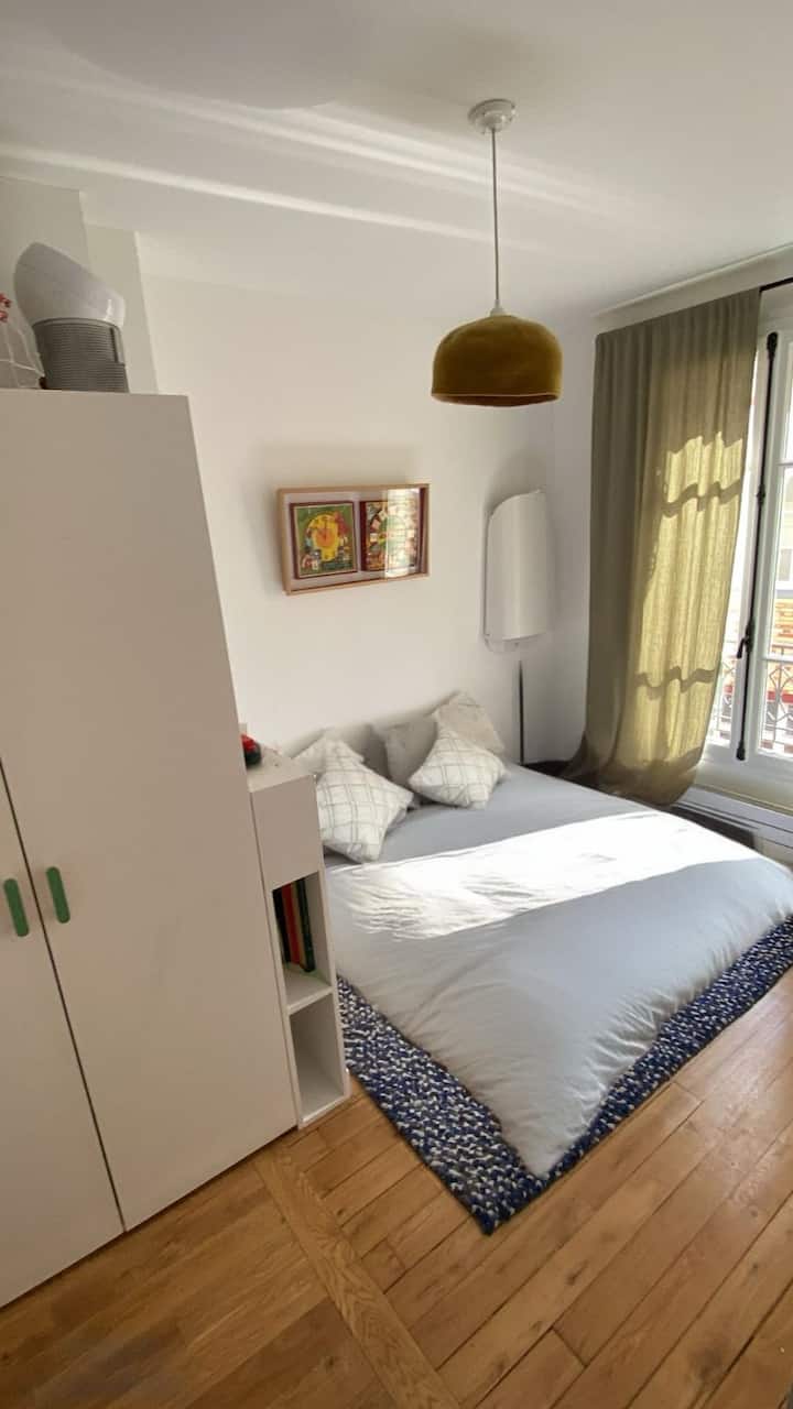 Dhoma e gjumit 2 në katin e 4-të 
