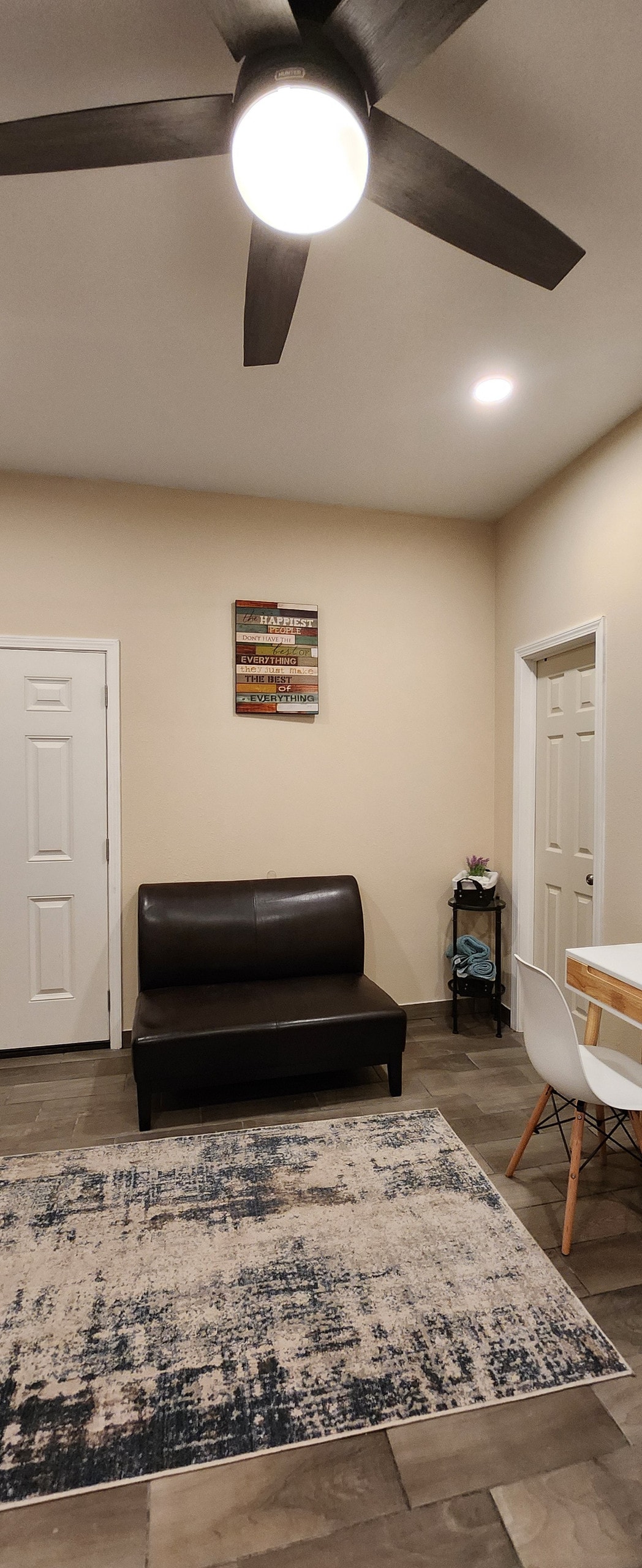 Successful Airbnb property: Newly renovated studio private entrance for 2. in Laredo