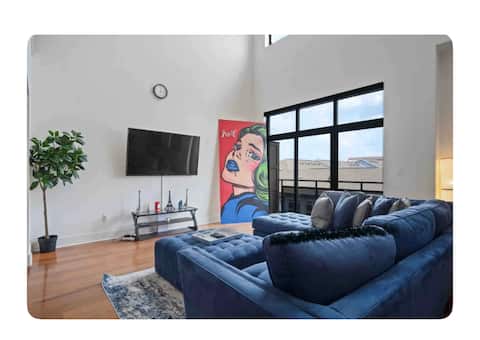 Successful Airbnb property: Buckhead Loft w/ King Bed (Pre-Approved Events Ok) in Lindbergh/Morosgo