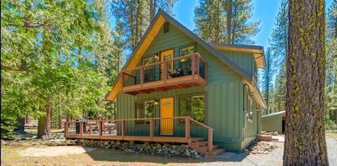 Adorable Graeagle Cabin