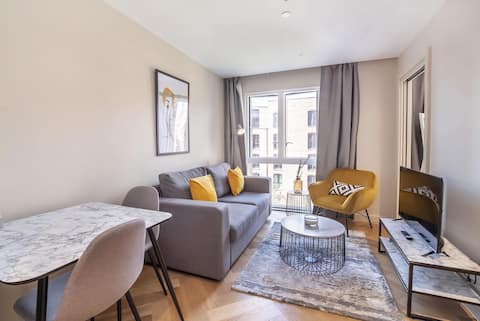 Successful Airbnb property: Luxury Apartment Suite within the City Walls in Clifton Without
