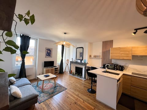 Top Airbnb: Beautiful Cozy 2-bedroom Saint Cyprien in Saint Cyprien