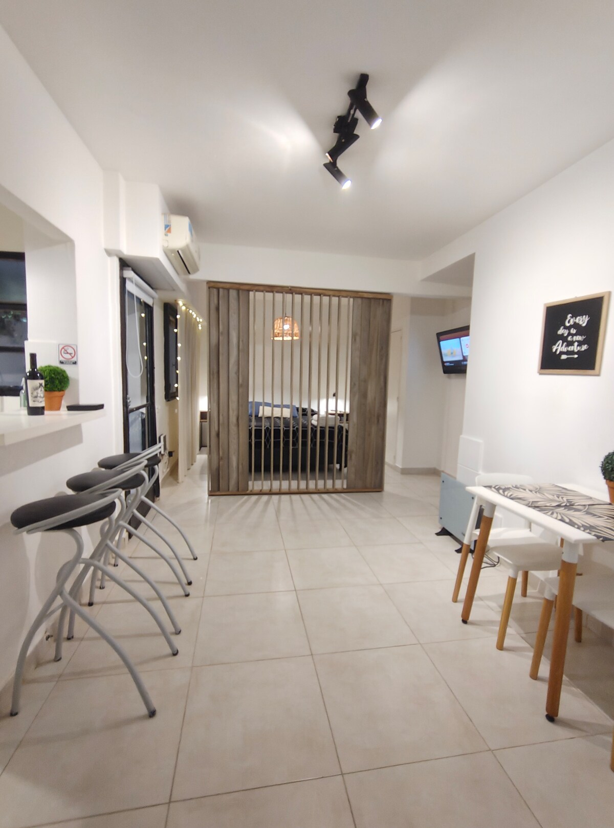 Studio apartment with semi-covered patio in San Telmo