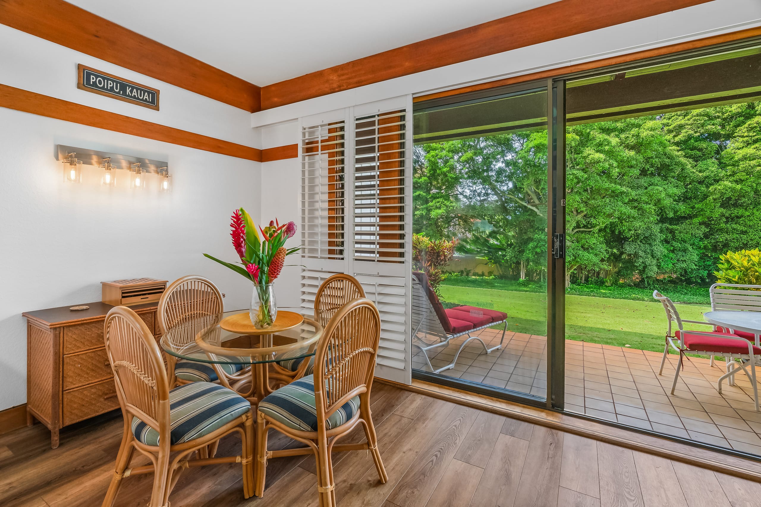 Ground Floor with A/C,  short walk to beach & pool - Image 8