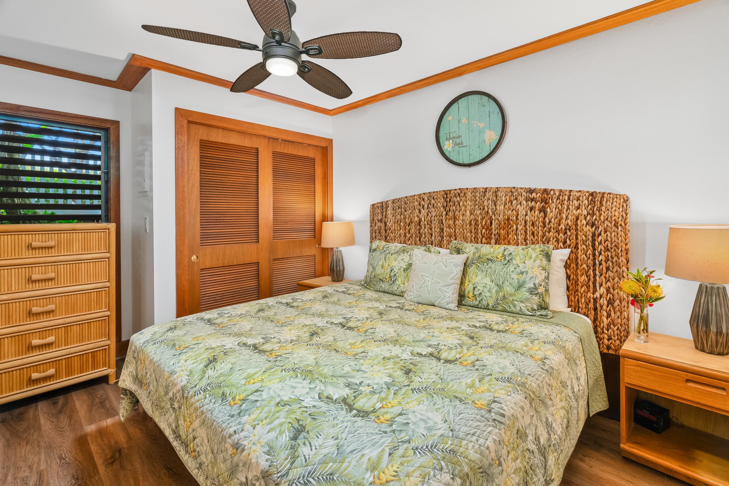 Ground Floor with A/C,  short walk to beach & pool - Image 9