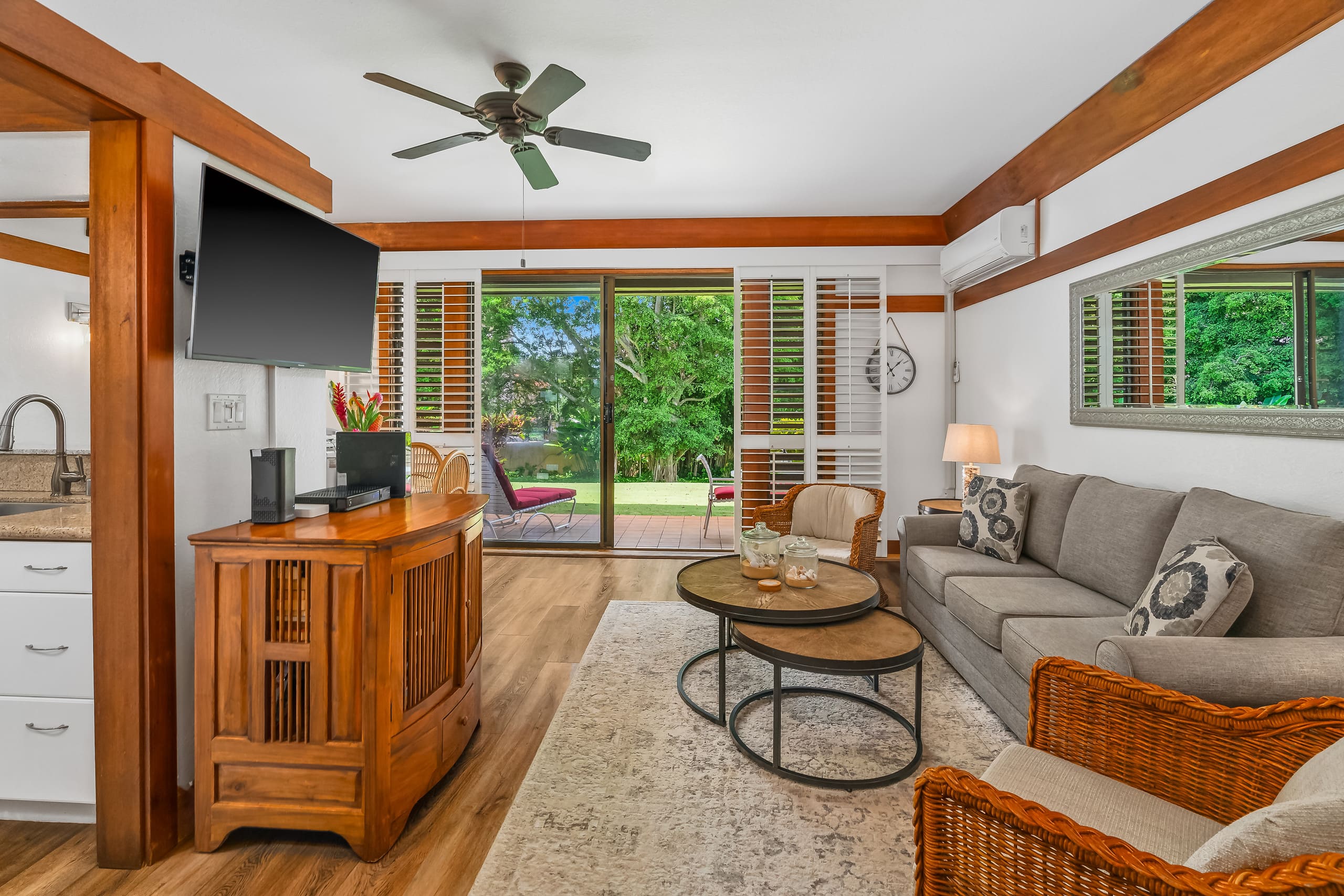 Ground Floor with A/C,  short walk to beach & pool - Image 3