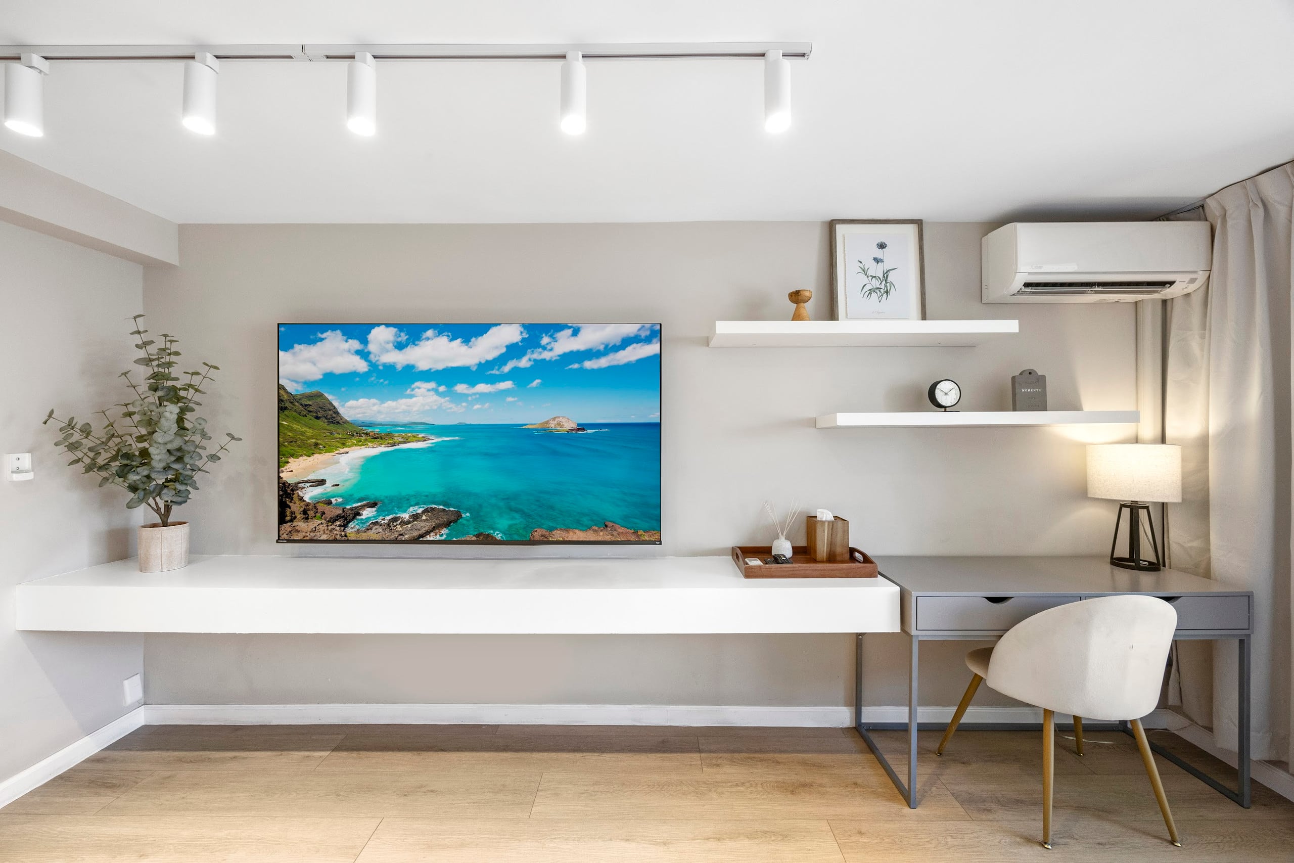 20F-Newly Remodeled Cozy Studio w/2Queens-Waikiki~ - Image 3