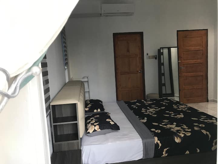 Casa De Fiesta Lambir - Miri